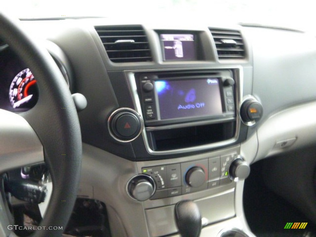 2013 Highlander V6 4WD - Magnetic Gray Metallic / Ash photo #18