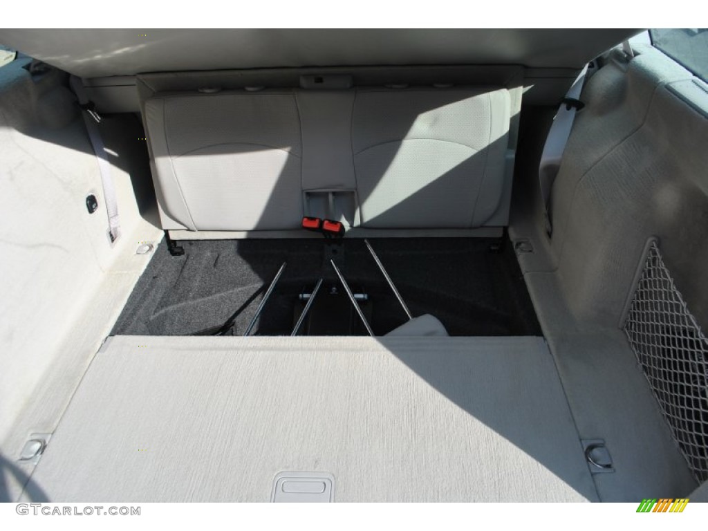 2005 Mercedes-Benz E 320 4Matic Wagon Trunk Photo #82322495