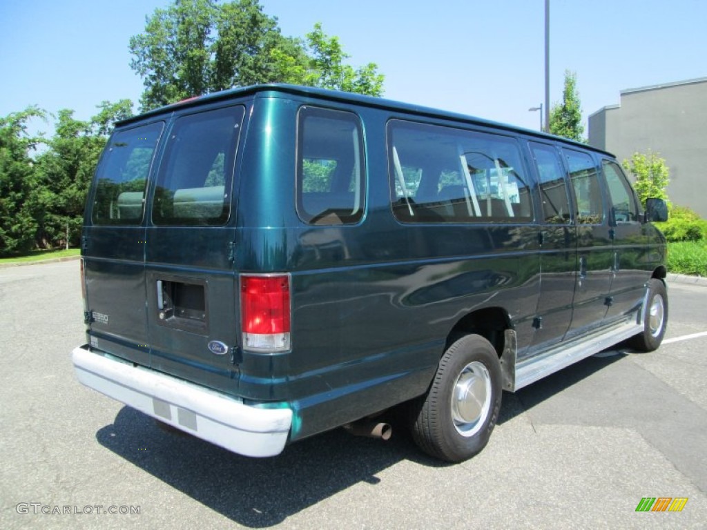 Deep Emerald Green Metallic 1999 Ford E Series Van E350 Super Duty XLT Extended Passenger Exterior Photo #82329575