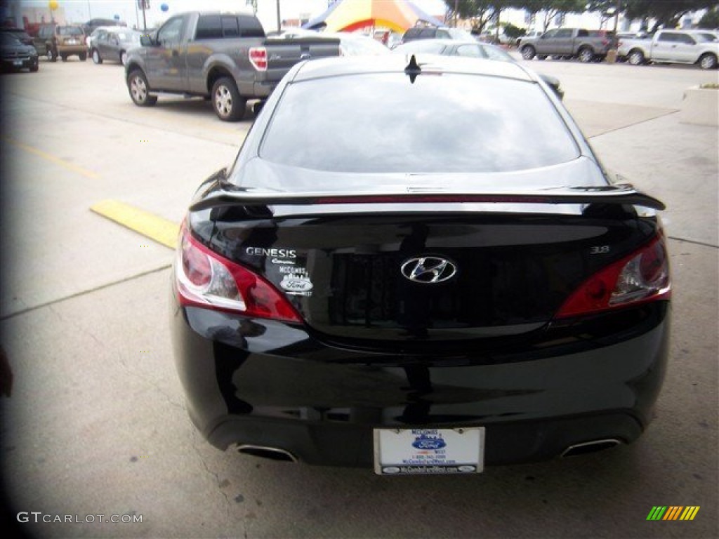 2011 Genesis Coupe 3.8 Grand Touring - Bathurst Black / Black Leather photo #7