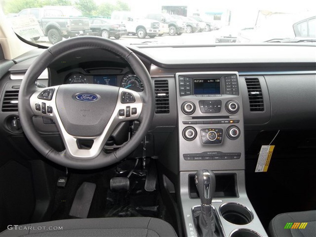 2014 Ford Flex SE Charcoal Black Dashboard Photo #82335258