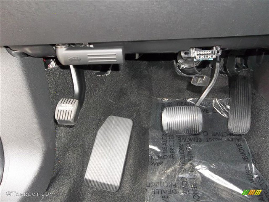 2014 Ford Flex SE Controls Photo #82335418