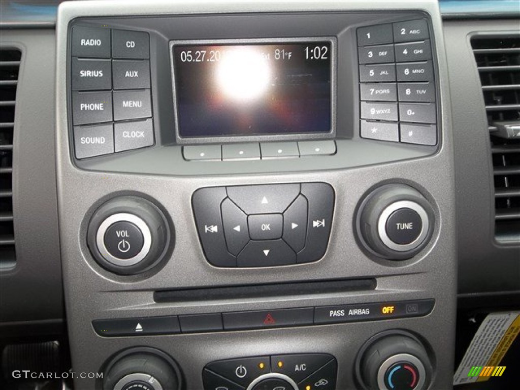 2014 Ford Flex SE Controls Photo #82335461