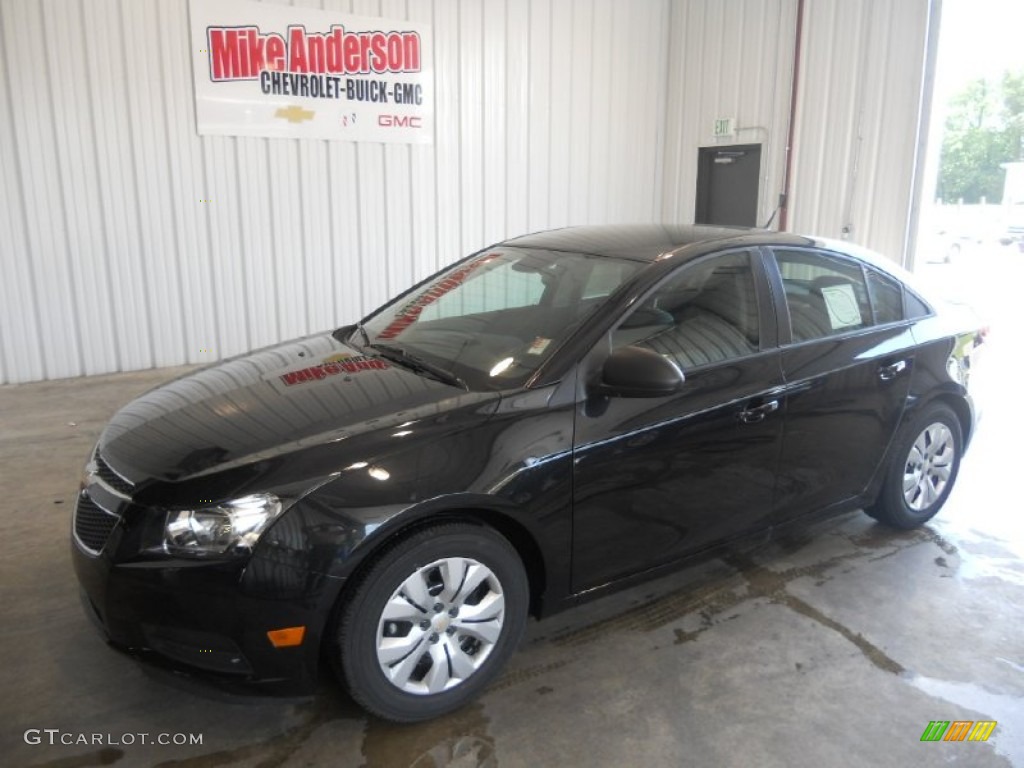 2013 Cruze LS - Black Granite Metallic / Jet Black/Medium Titanium photo #1