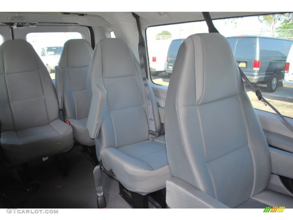 2007 E Series Van E350 Super Duty XL 15 Passenger - Oxford White / Medium Flint Grey photo #12