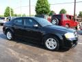 Black - Avenger SXT Photo No. 2