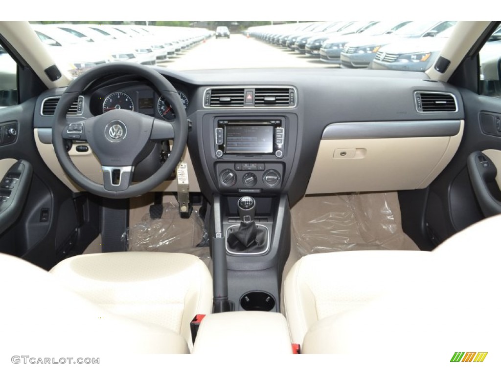 2013 Volkswagen Jetta TDI Sedan Cornsilk Beige Dashboard Photo #82352108