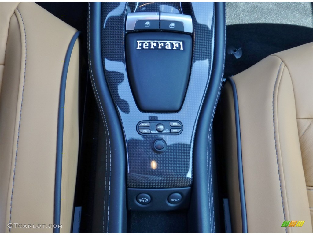 2010 Ferrari 458 Italia Controls Photo #82352426