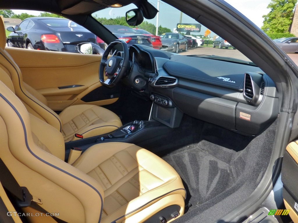 Beige Interior 2010 Ferrari 458 Italia Photo #82352432