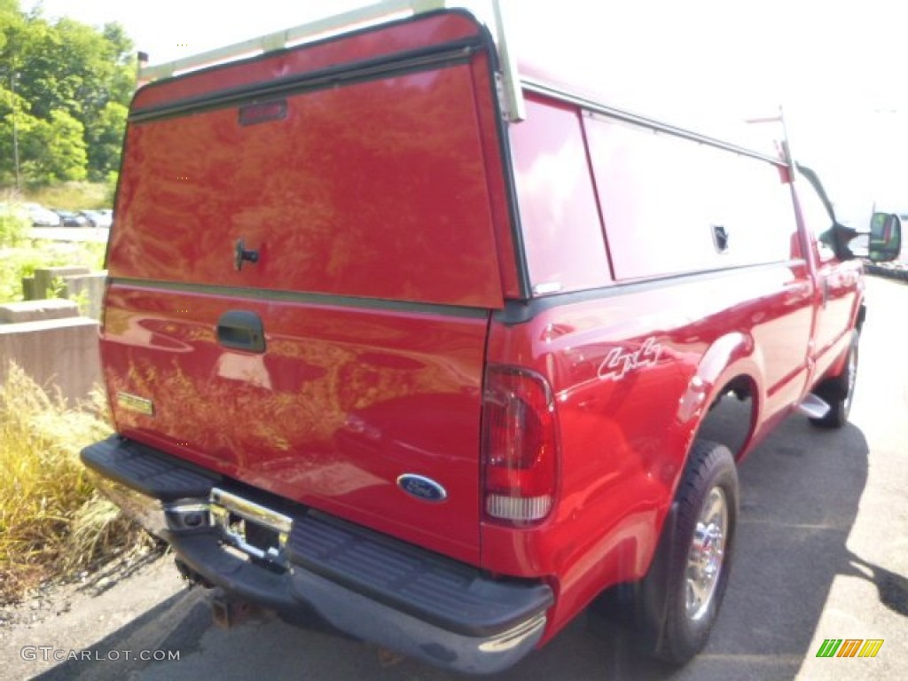 2005 F250 Super Duty XL Regular Cab 4x4 - Red Clearcoat / Medium Flint photo #2