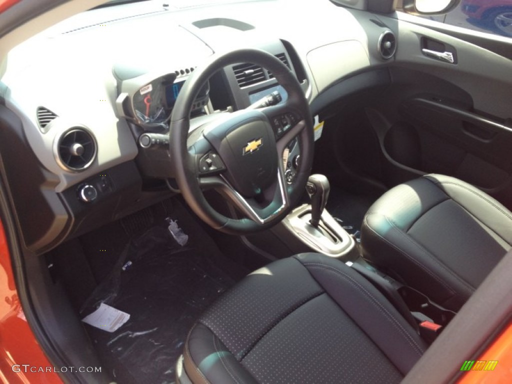 Jet Black/Dark Titanium Interior 2013 Chevrolet Sonic LTZ Hatch Photo #82364828