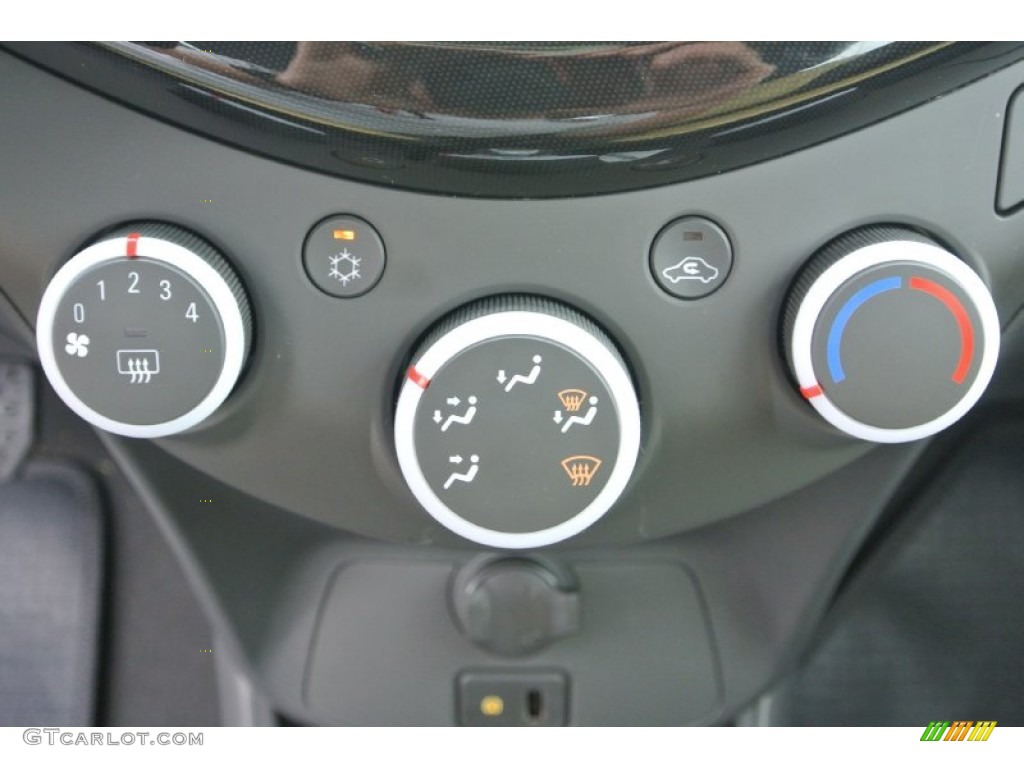 2013 Chevrolet Spark LT Controls Photo #82365366