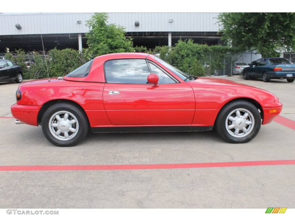 Classic Red 1990 Mazda MX-5 Miata Roadster Exterior Photo #82367194