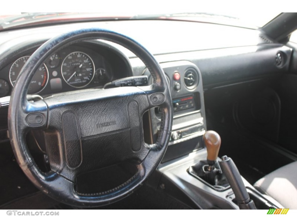 1990 Mazda MX-5 Miata Roadster Dashboard Photos