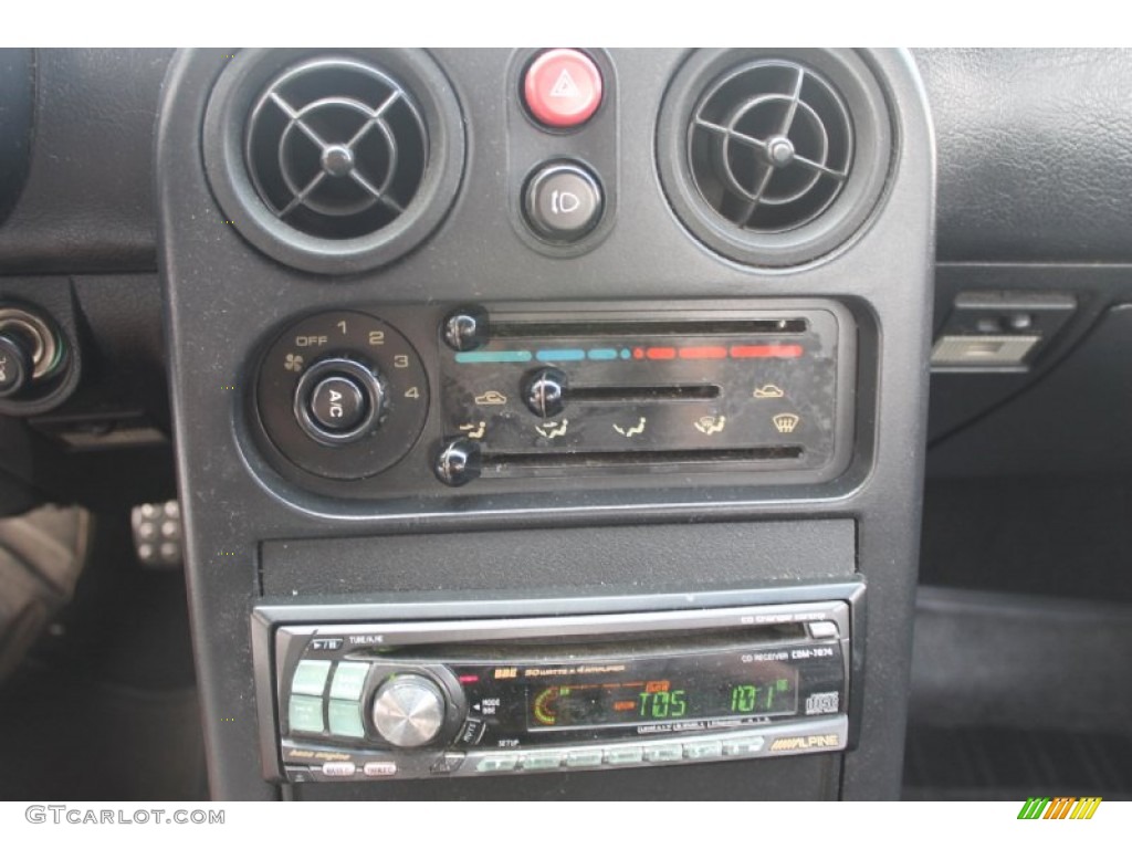 1990 Mazda MX-5 Miata Roadster Controls Photo #82367328