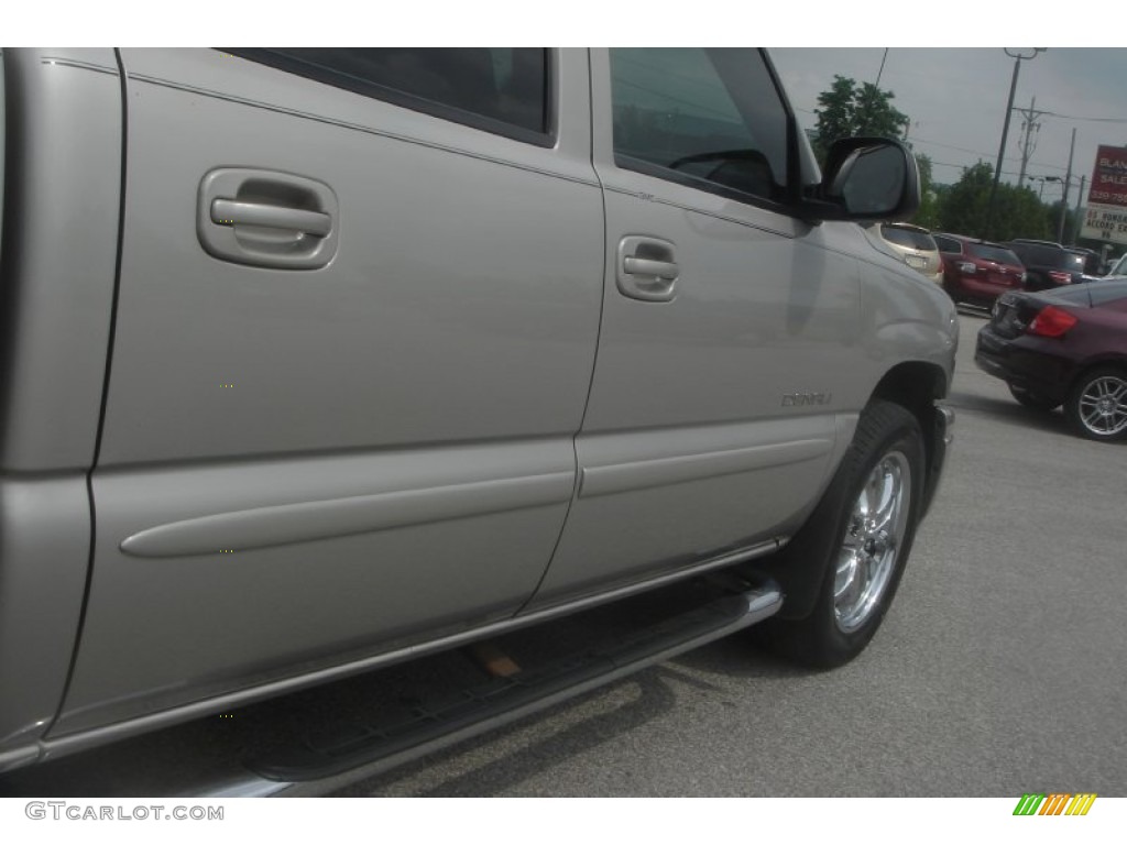 2005 Sierra 1500 Denali Crew Cab AWD - Silver Birch Metallic / Stone Gray photo #10