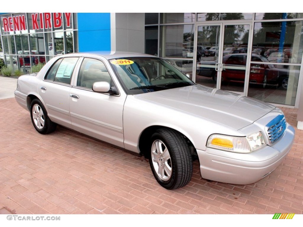 2011 Crown Victoria LX - Silver Birch Metallic / Light Camel photo #12