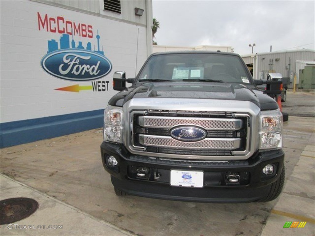 2013 F250 Super Duty Platinum Crew Cab 4x4 - Tuxedo Black Metallic / Platinum Black Leather photo #1