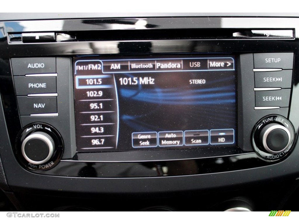 2013 Mazda MAZDA3 i Grand Touring 5 Door Controls Photo #82369756