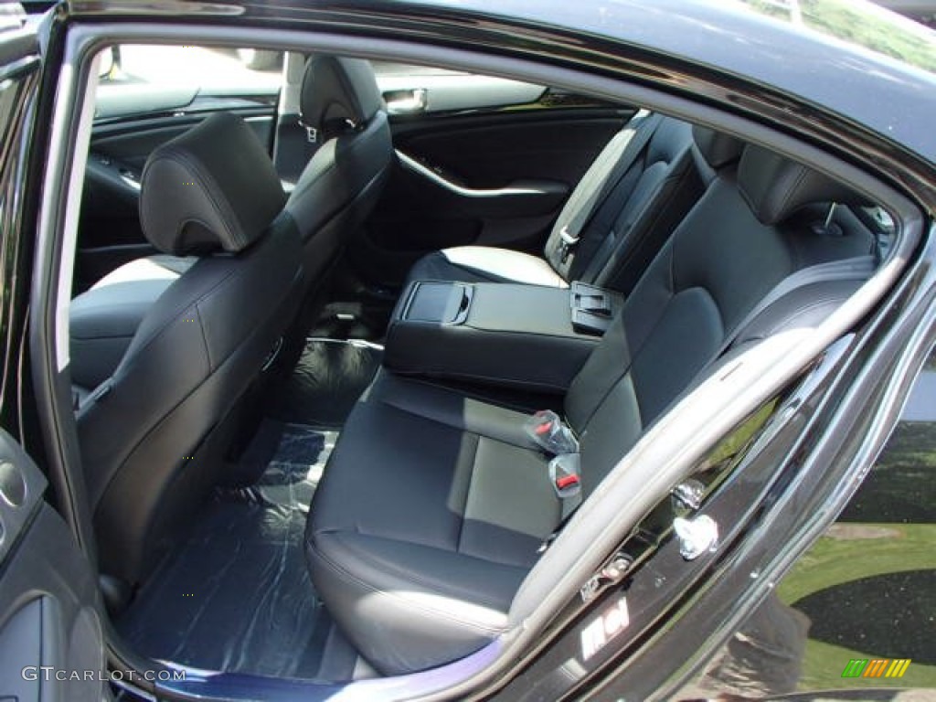 2014 Kia Cadenza Premium Rear Seat Photo #82370430
