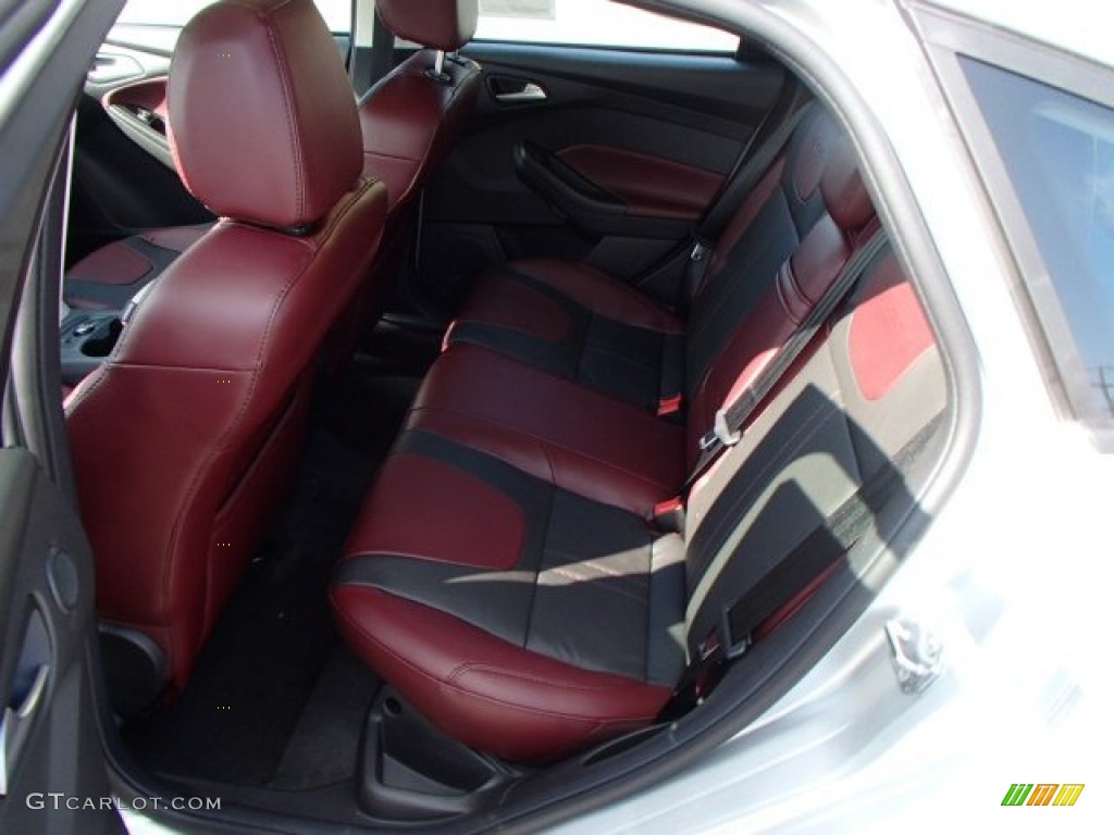 Tuscany Red Interior 2013 Ford Focus SE Hatchback Photo #82372981