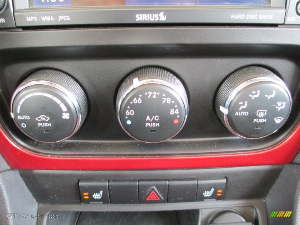 2010 Dodge Caliber Rush Controls Photo #82373462