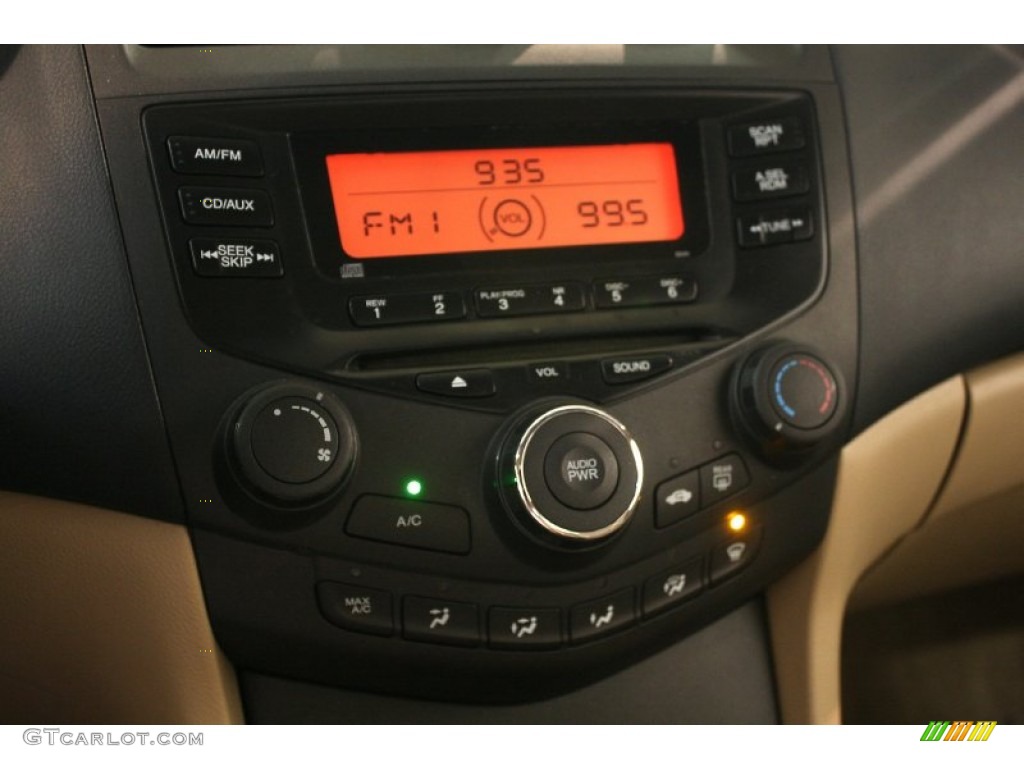 2005 Honda Accord LX Special Edition Coupe Controls Photos