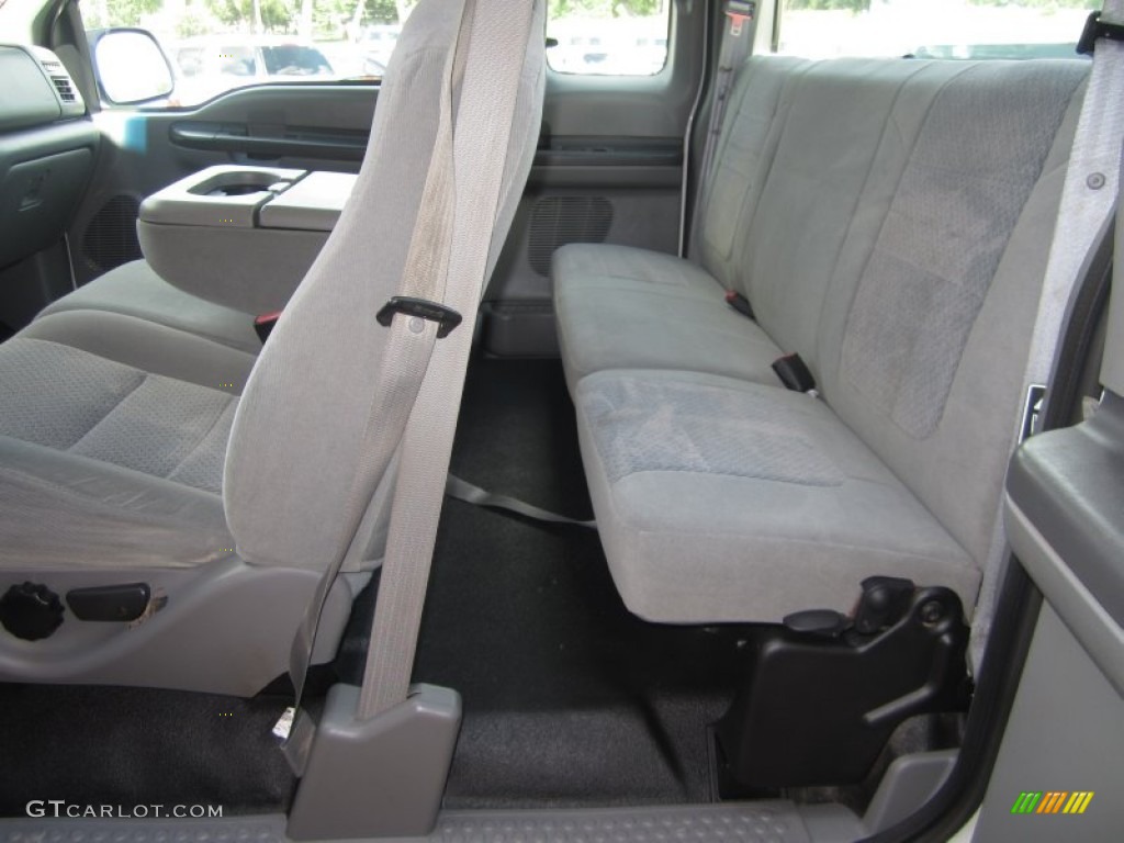 Medium Flint Grey Interior 2003 Ford F250 Super Duty XL SuperCab 4x4 Chassis Photo #82374355
