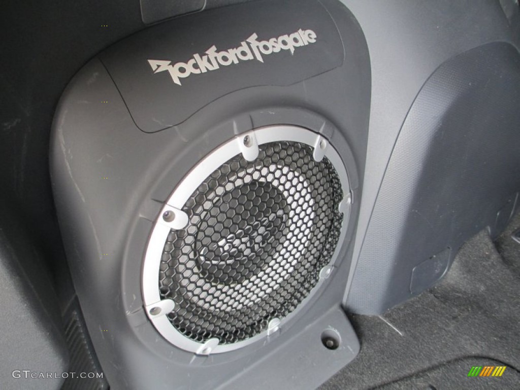 2007 Mitsubishi Outlander LS 4WD Audio System Photos