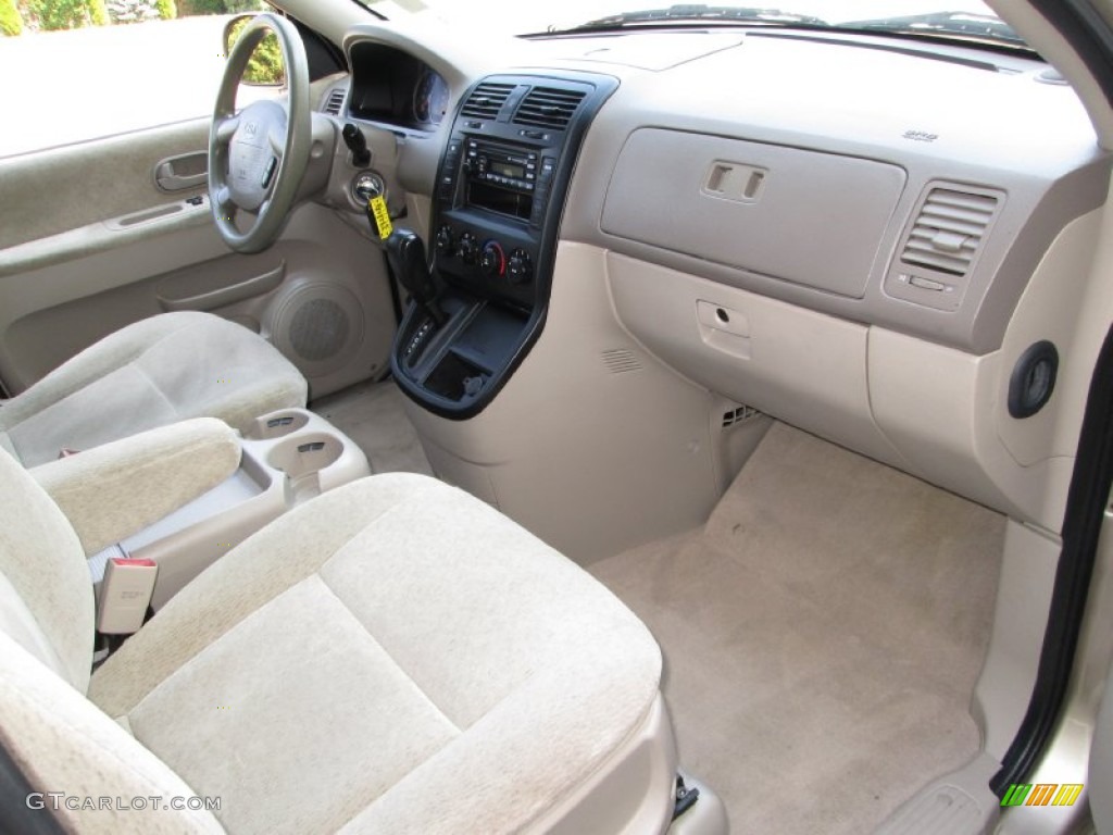 2005 Kia Sedona LX Dashboard Photos