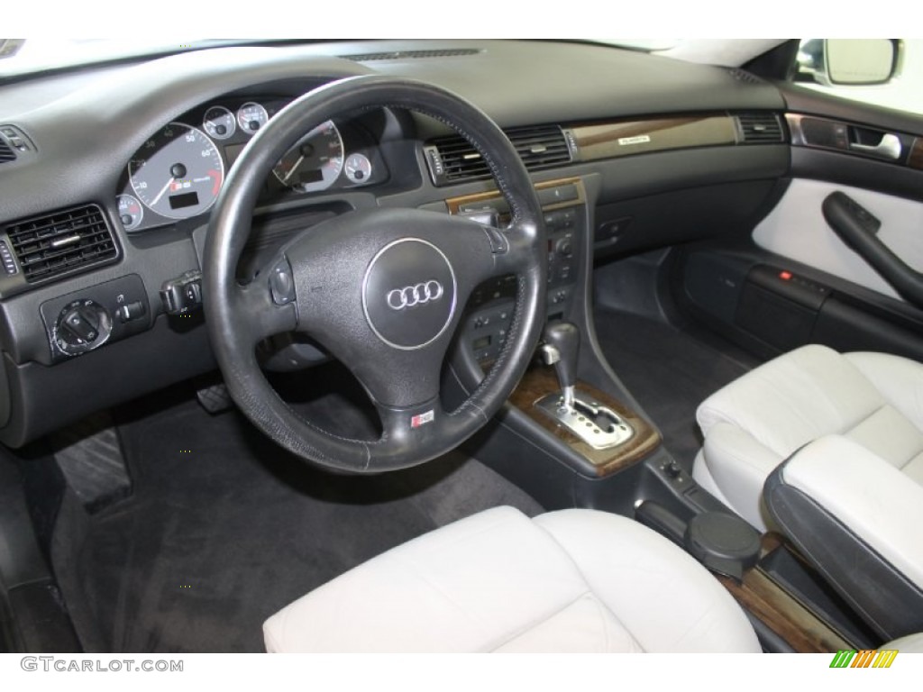 Silver Interior 2002 Audi S6 4.2 quattro Avant Photo #82377310