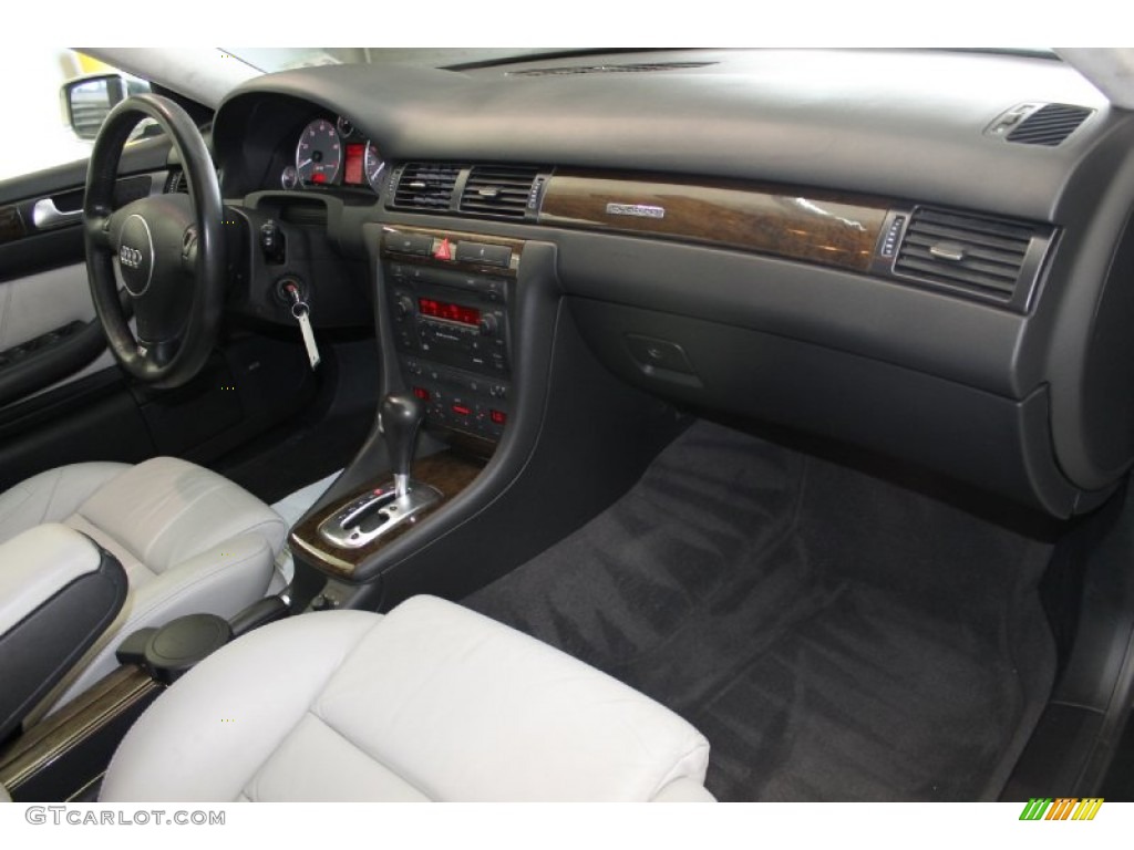 2002 Audi S6 4.2 quattro Avant Silver Dashboard Photo #82377696