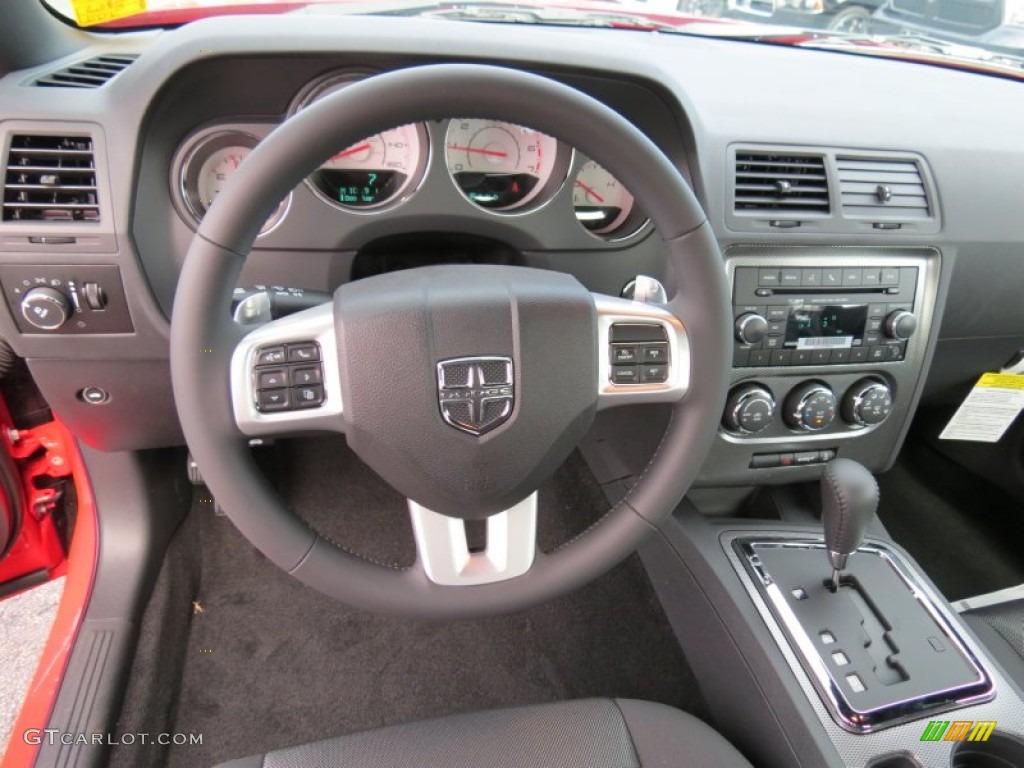 2013 Dodge Challenger R/T Dark Slate Gray Dashboard Photo #82378348