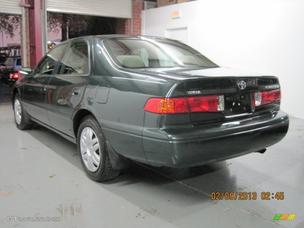 2001 Camry LE - Woodland Pearl / Oak photo #4