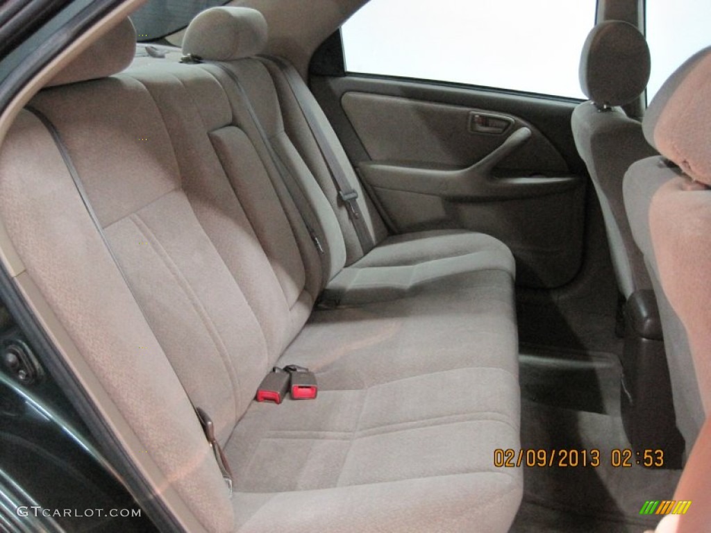 2001 Camry LE - Woodland Pearl / Oak photo #22