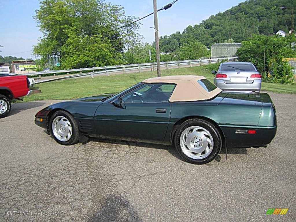 Polo Green Metallic 1994 Chevrolet Corvette Convertible Exterior Photo #82382377