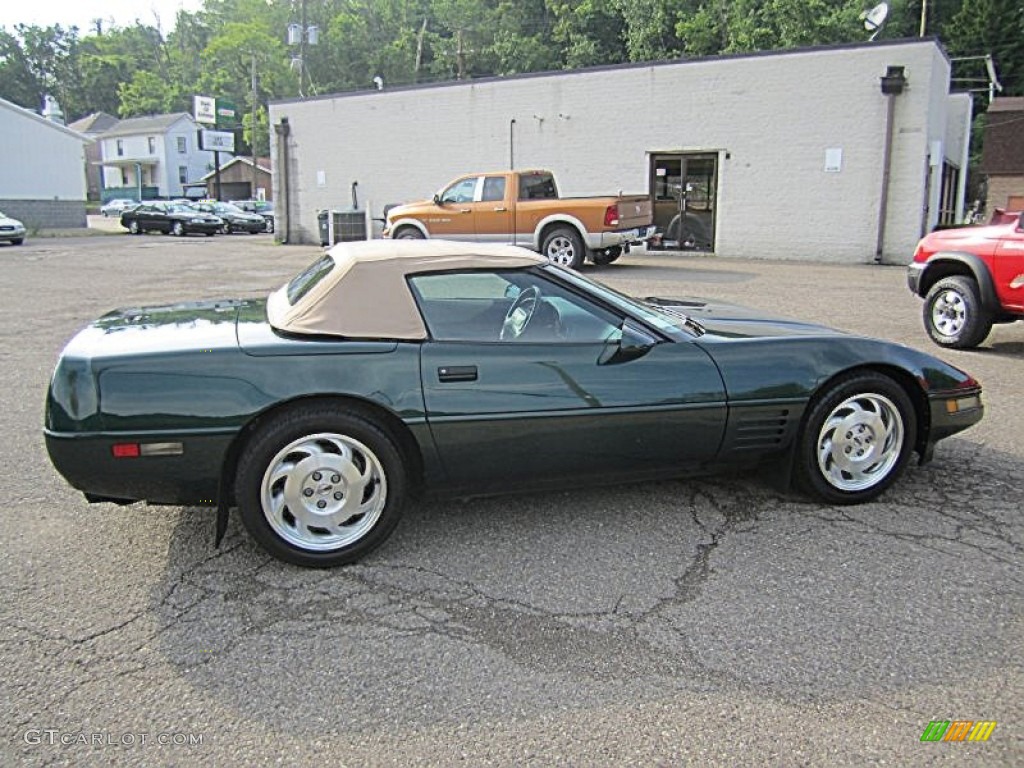 Polo Green Metallic 1994 Chevrolet Corvette Convertible Exterior Photo #82382503