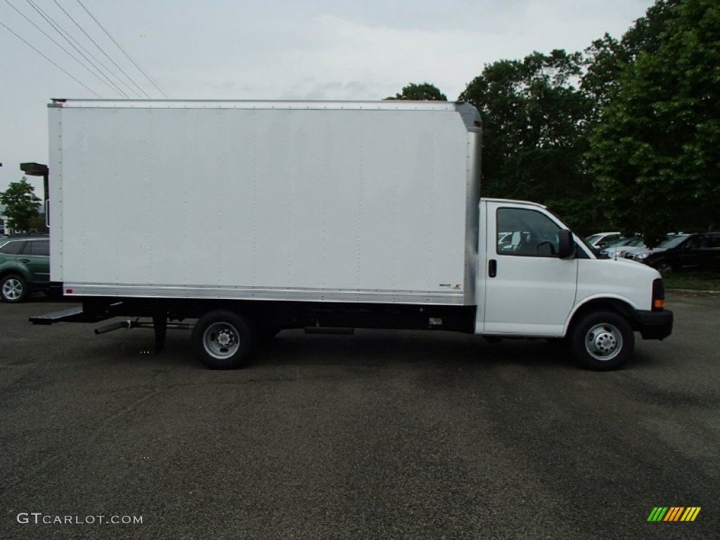 Summit White 2013 Chevrolet Express Cutaway 3500 Moving Van Exterior Photo #82383658