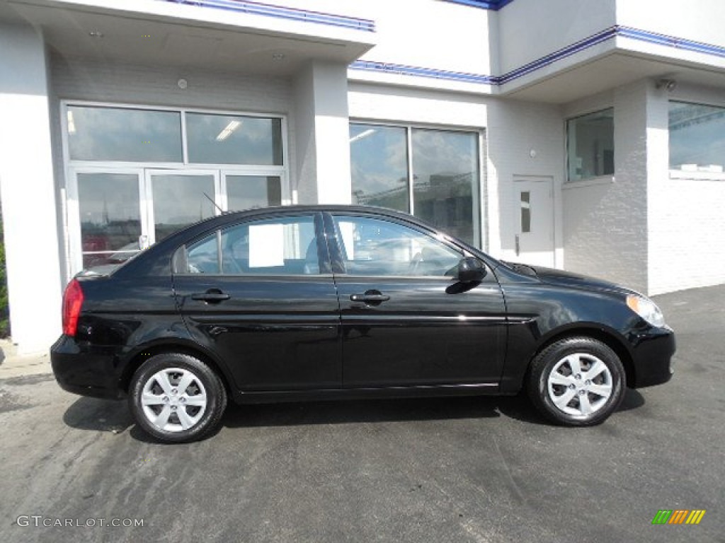 Ebony Black 2010 Hyundai Accent GLS 4 Door Exterior Photo #82386880