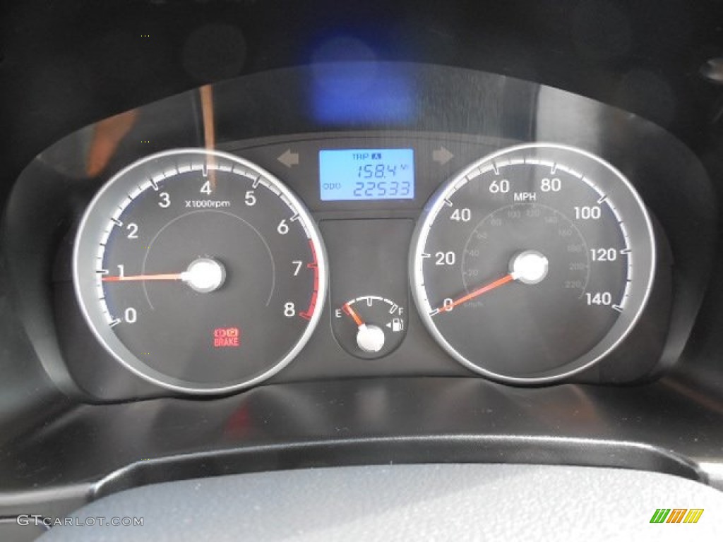 2010 Hyundai Accent GLS 4 Door Gauges Photos