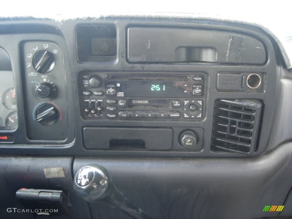 1997 Dodge Ram 2500 Laramie Extended Cab 4x4 Controls Photos