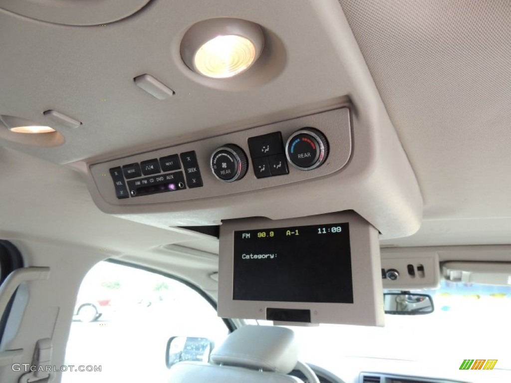 2010 Nissan Armada Titanium Entertainment System Photo #82390522