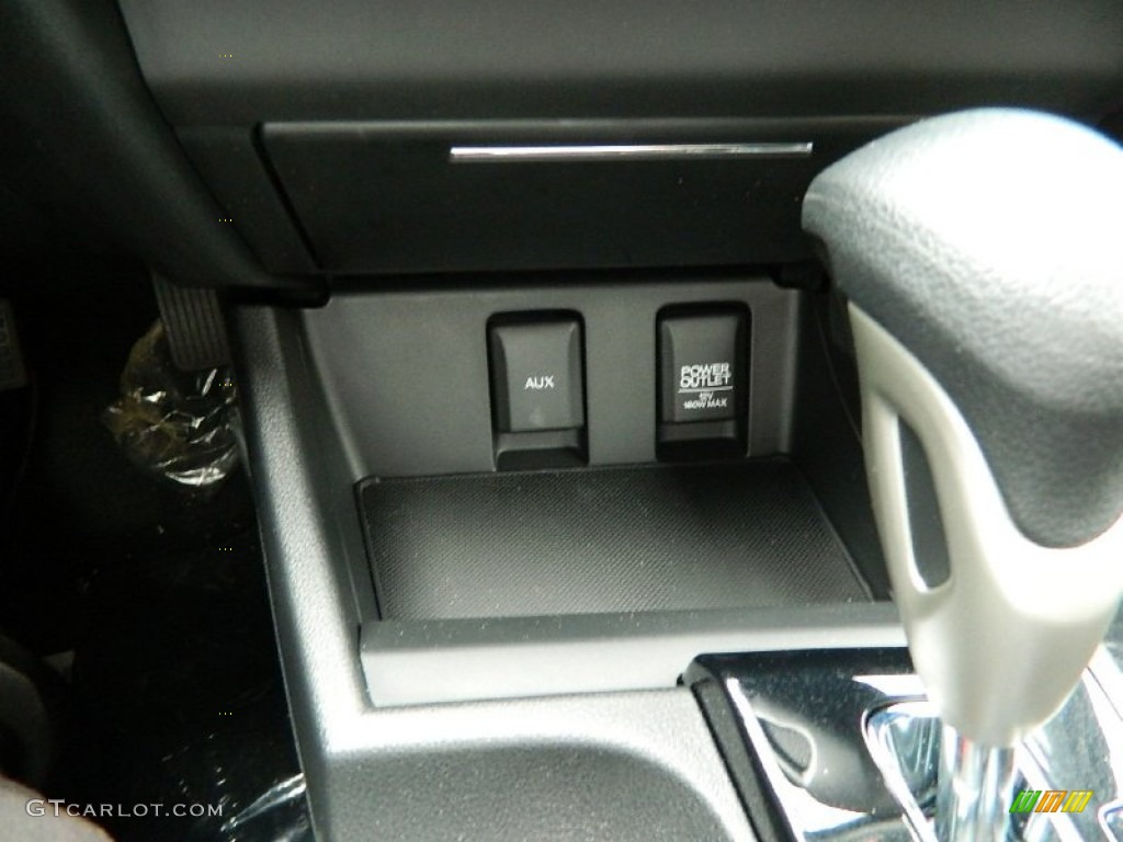 2013 Civic LX Sedan - Polished Metal Metallic / Black photo #15