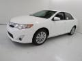 2013 Super White Toyota Camry XLE V6  photo #3