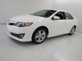 Super White - Camry SE Photo No. 3