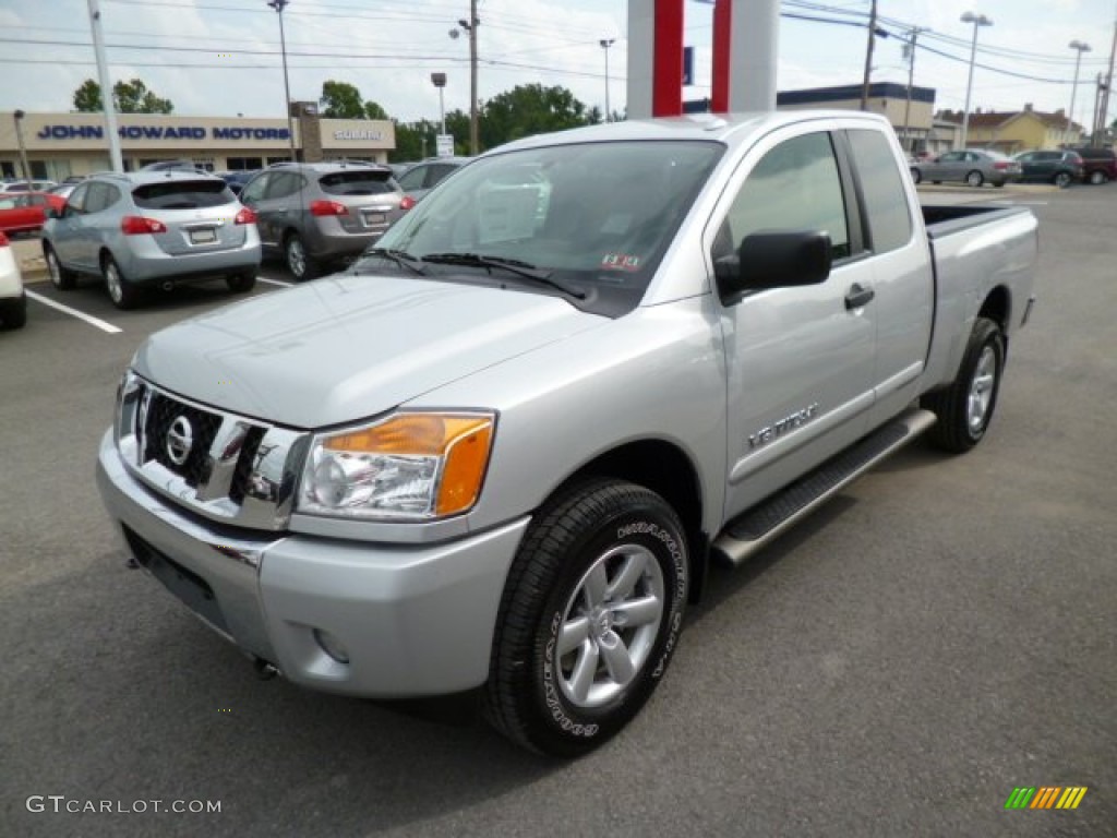 Brilliant Silver 2013 Nissan Titan SV King Cab 4x4 Exterior Photo #82391739