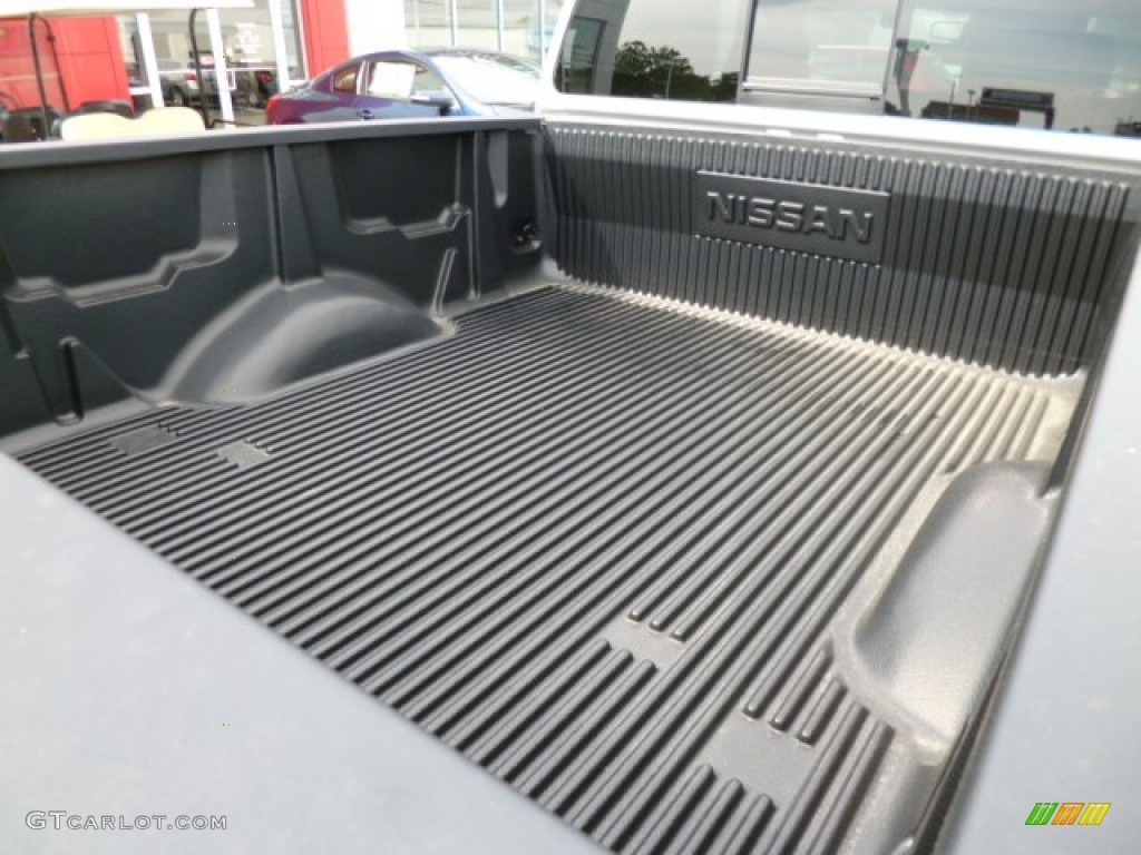 2013 Nissan Titan SV King Cab 4x4 Trunk Photo #82391946