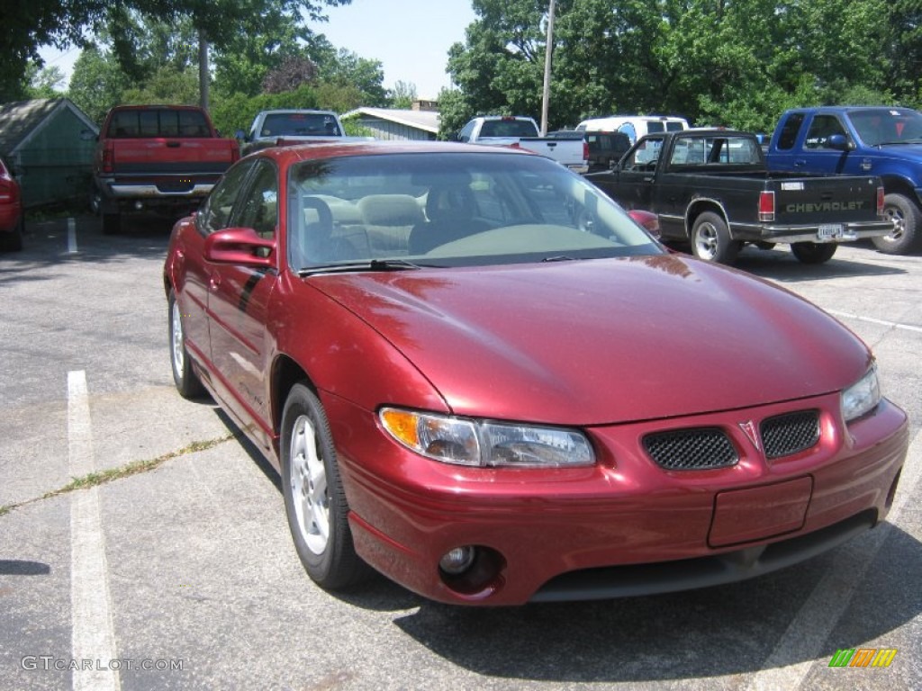 2003 Grand Prix GT Sedan - Redfire Metallic / Graphite photo #1