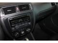Black - Jetta SE Sedan Photo No. 16