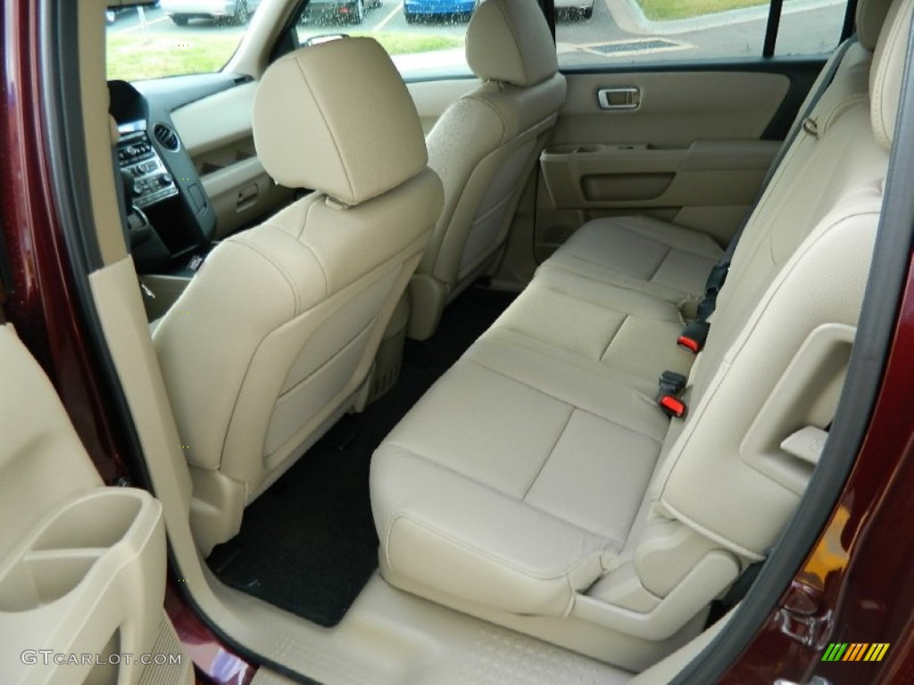 2013 Honda Pilot EX-L Rear Seat Photos